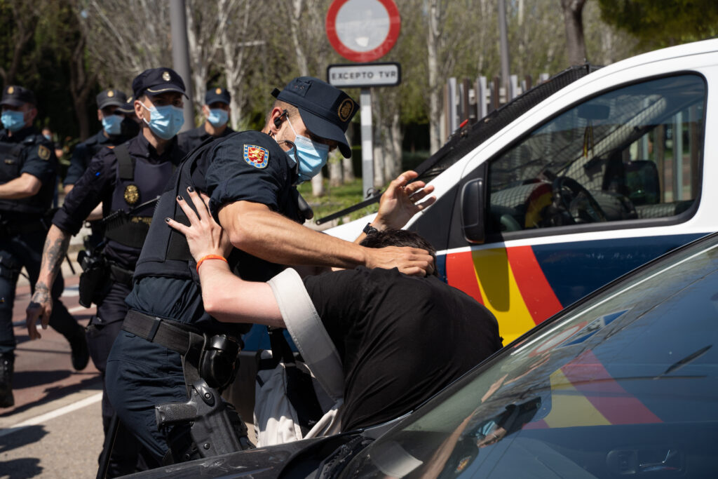 Represión universidad de Castellón ante la visita del rey